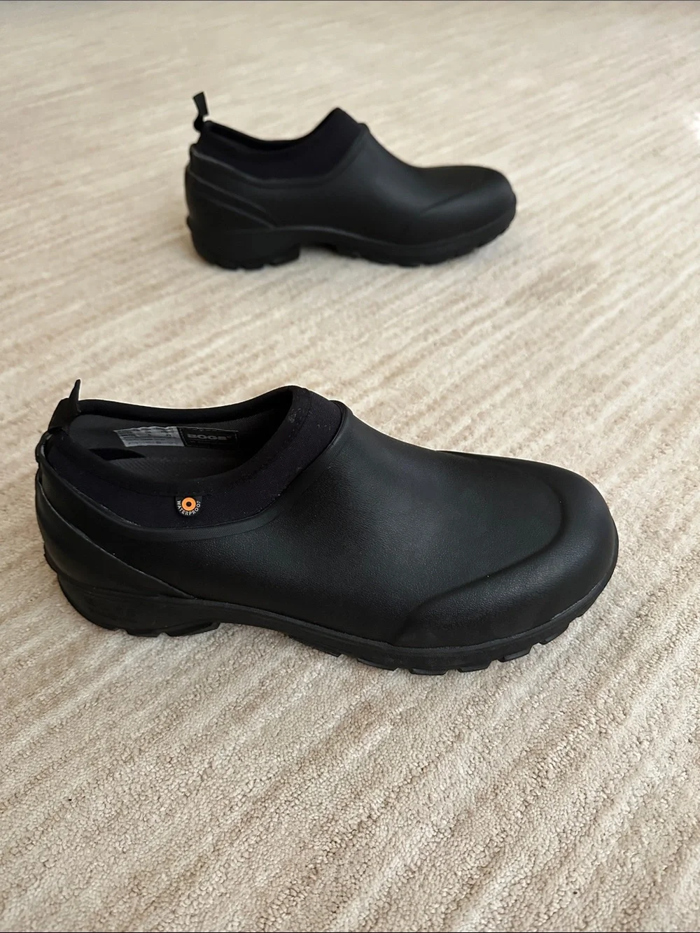 Like New: BOGS Men's Sauvie Slip On Boot Waterproof Black Size 9